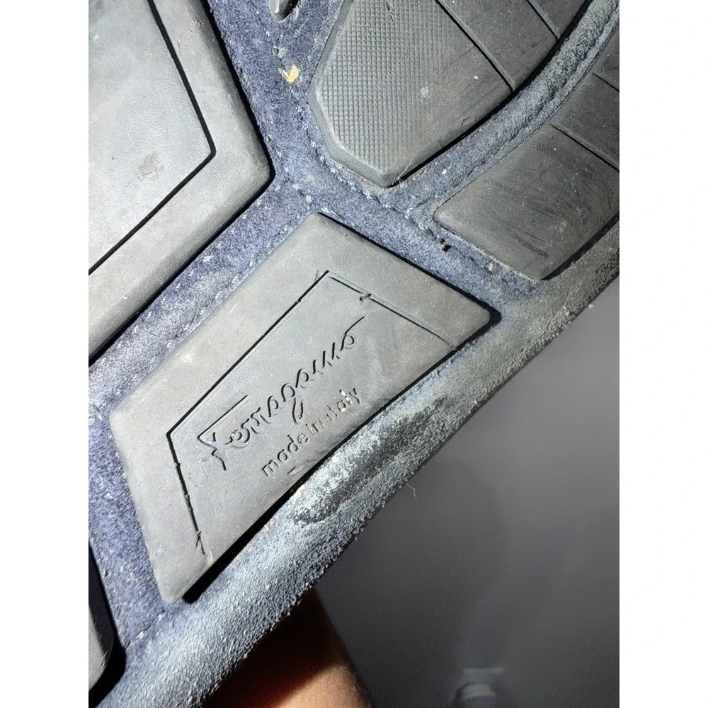 Ferragamo Gancini Ornament Driver  Sz 11 Dark Blue W